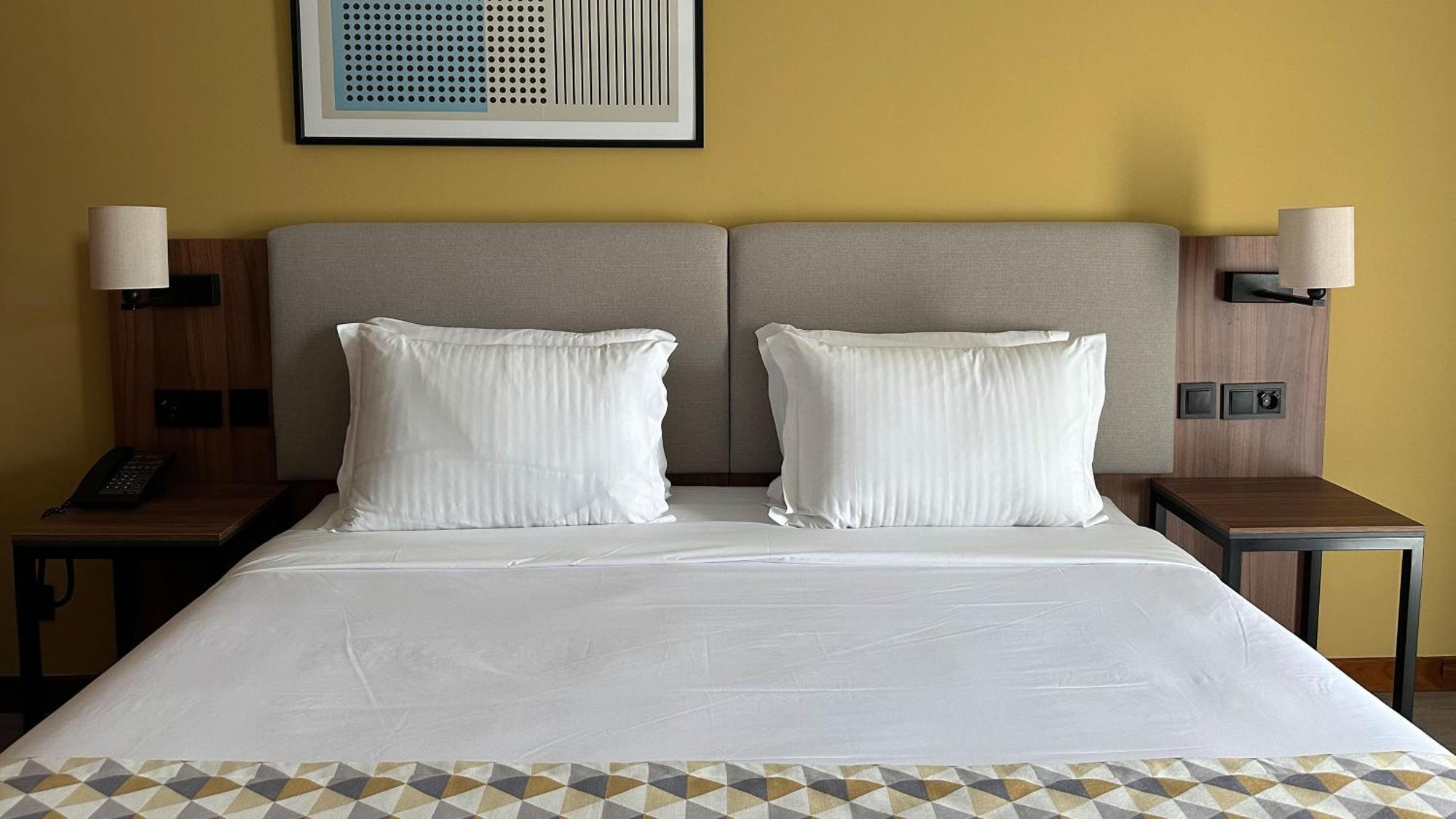 Holiday Inn Algarve Albufeira By Ihg Exterior photo