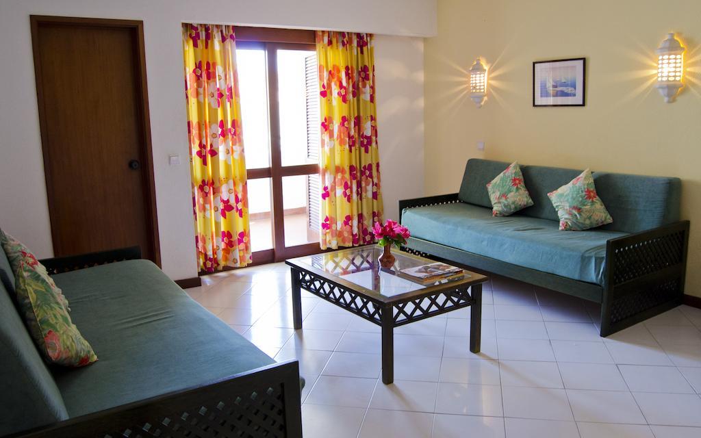 Holiday Inn Algarve Albufeira By Ihg Exterior photo